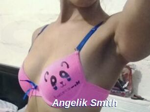 Angelik_Smith