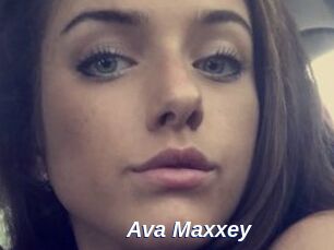 Ava_Maxxey