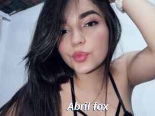 Abril_fox