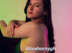 Alicehornygh