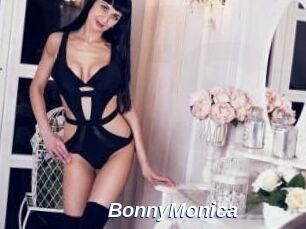 Bonny_Monica