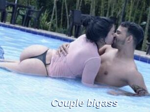 Couple_bigass