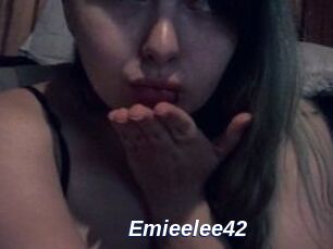 Emieelee42