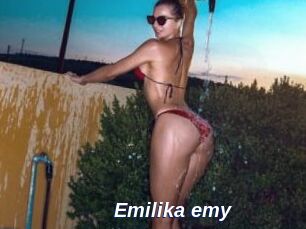 Emilika_emy