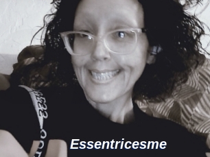 Essentricesme