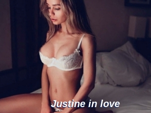 Justine_in_love