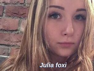 Julia_foxi