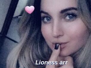 Lioness_arr