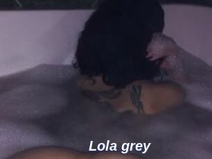 Lola_grey