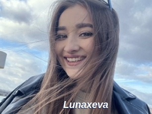 Lunaxeva