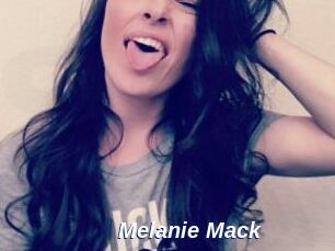 Melanie_Mack