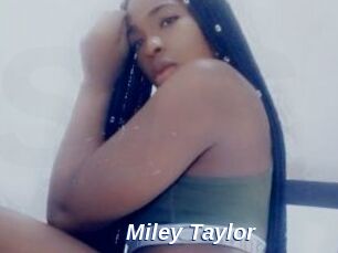 Miley_Taylor