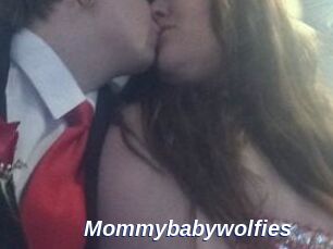 Mommybabywolfies