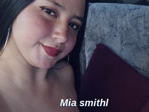 Mia_smithl