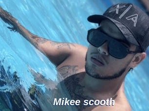 Mikee_scooth