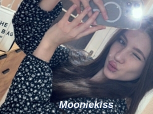 Mooniekiss