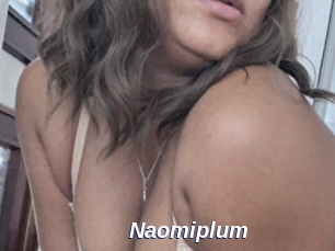 Naomiplum