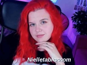 Nielletablossom