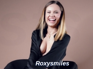 Roxysmiles