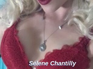 Selene_Chantilly