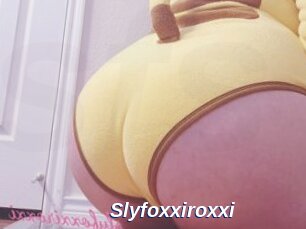 Slyfoxxiroxxi