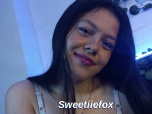 Sweetiiefox