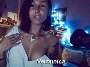 Veronnica