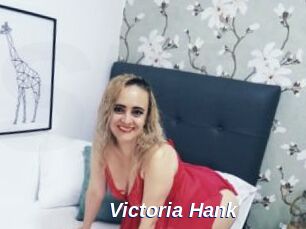 Victoria_Hank